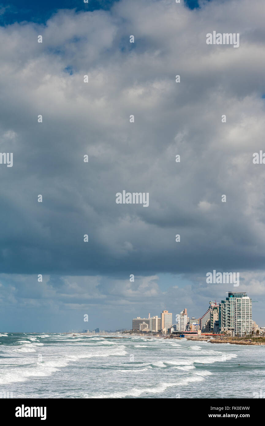 Israele, Tel Aviv, cityscape visto da Jaffo Foto Stock