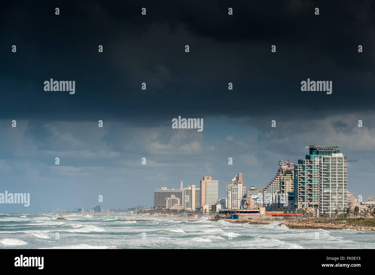 Israele, Tel Aviv, cityscape visto da Jaffo Foto Stock