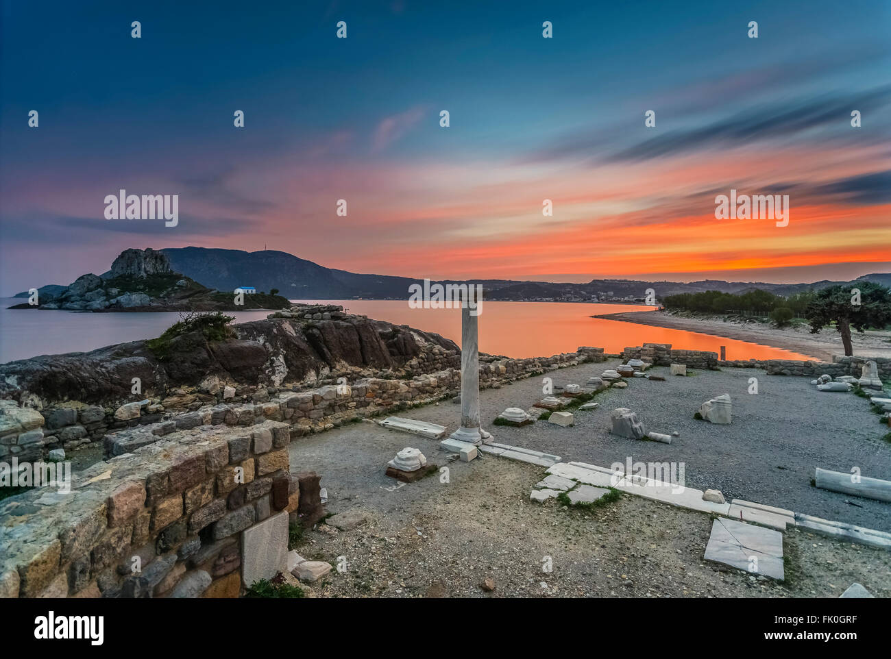 Tramonto a San Stefanos spiaggia di Isola di Kos Grecia Foto Stock