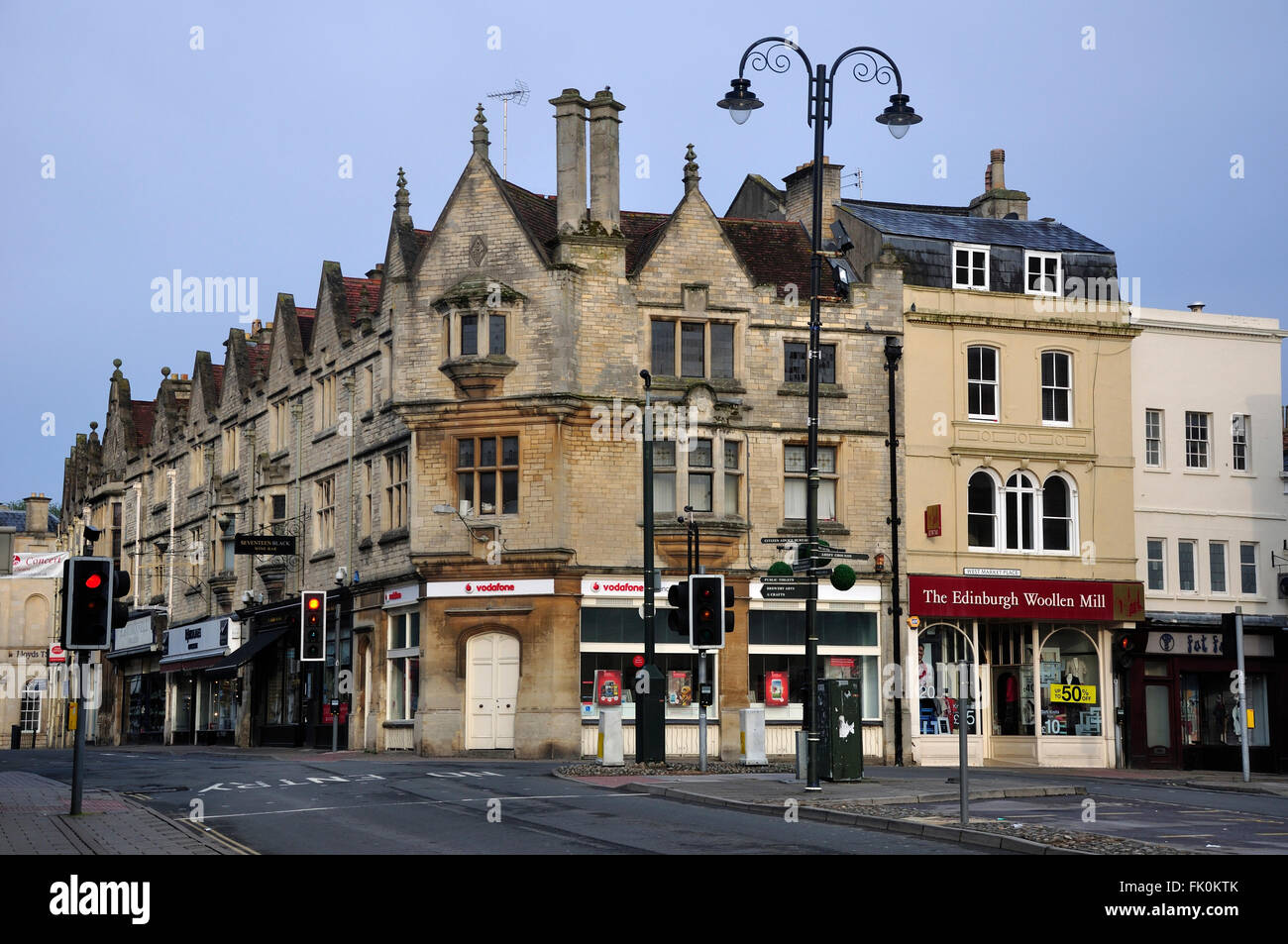 High Street in Cotswold città di Cirencester, Wiltshire, Inghilterra Foto Stock