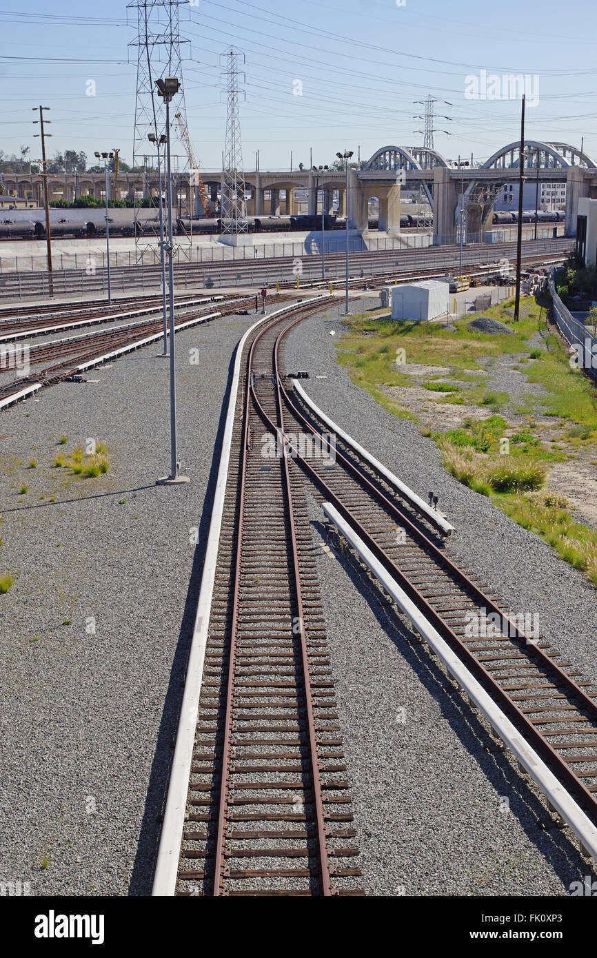 Ponte di capriata della ferrovia immagini e fotografie stock ad alta ...