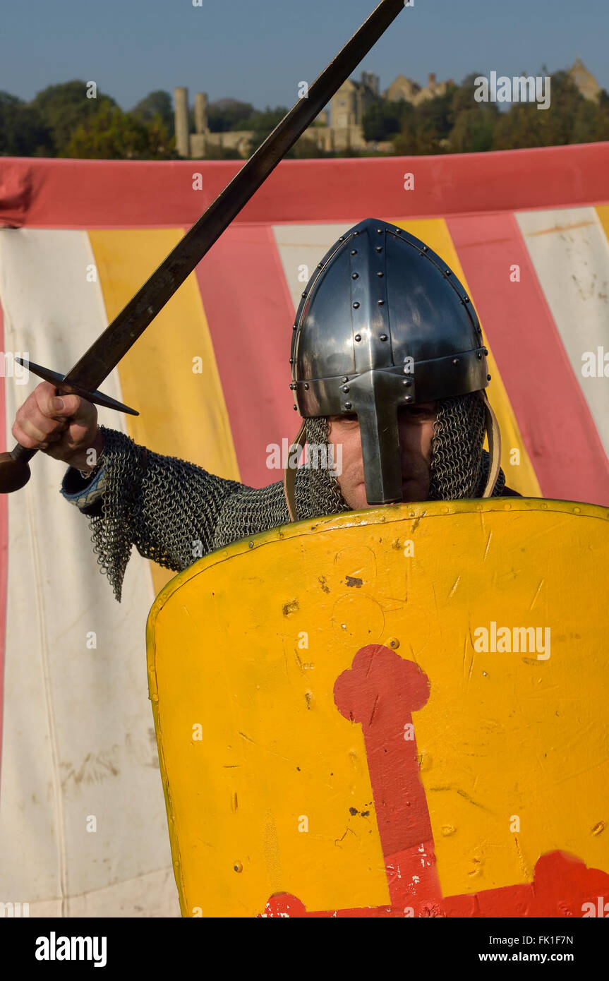 Il cavaliere normanno, 1066 Battaglia di Hastings rievocazione. East Sussex. In Inghilterra. Regno Unito Foto Stock