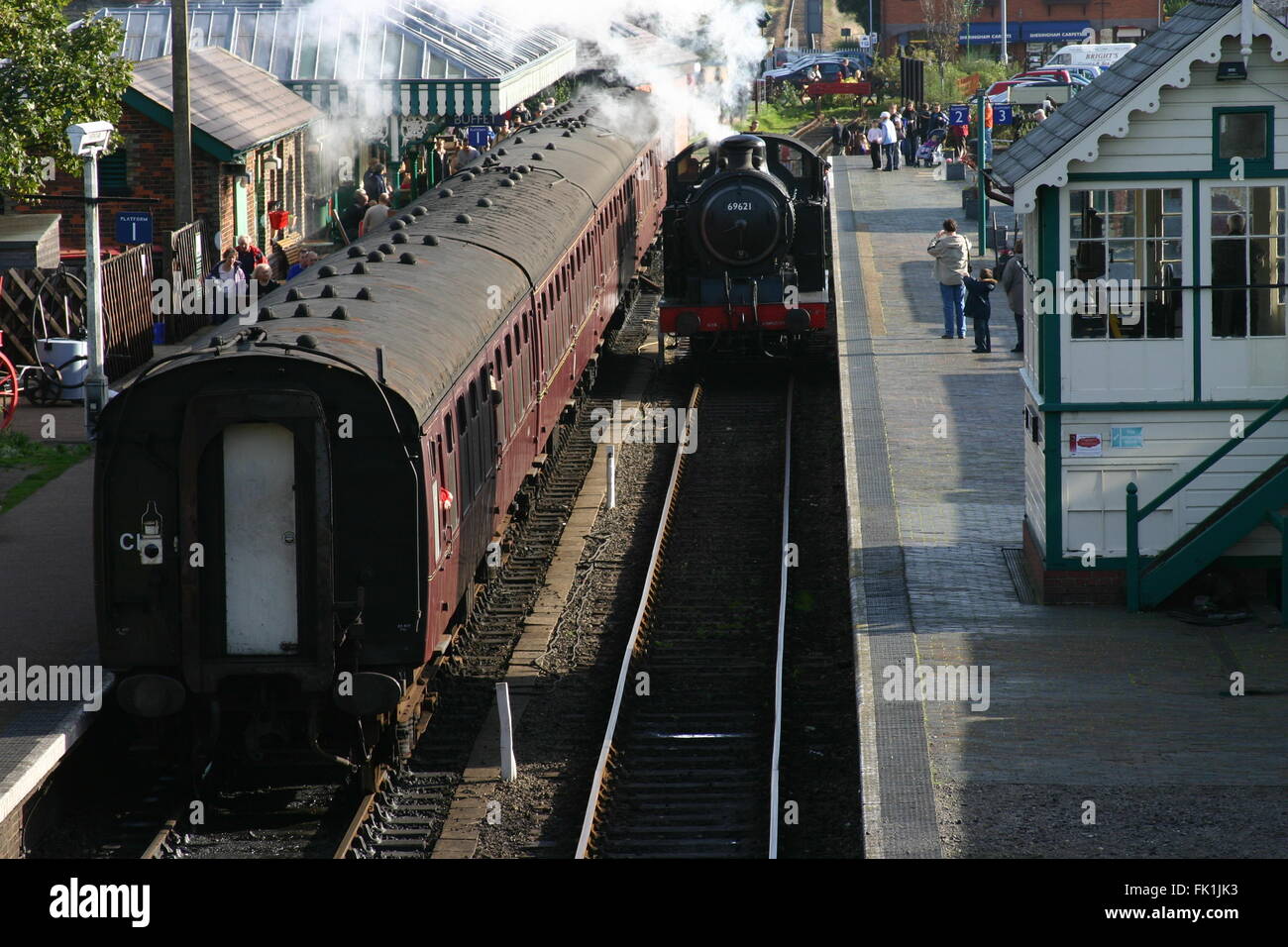 Treno a vapore alla stazione di Sheringham, North Norfolk Foto Stock