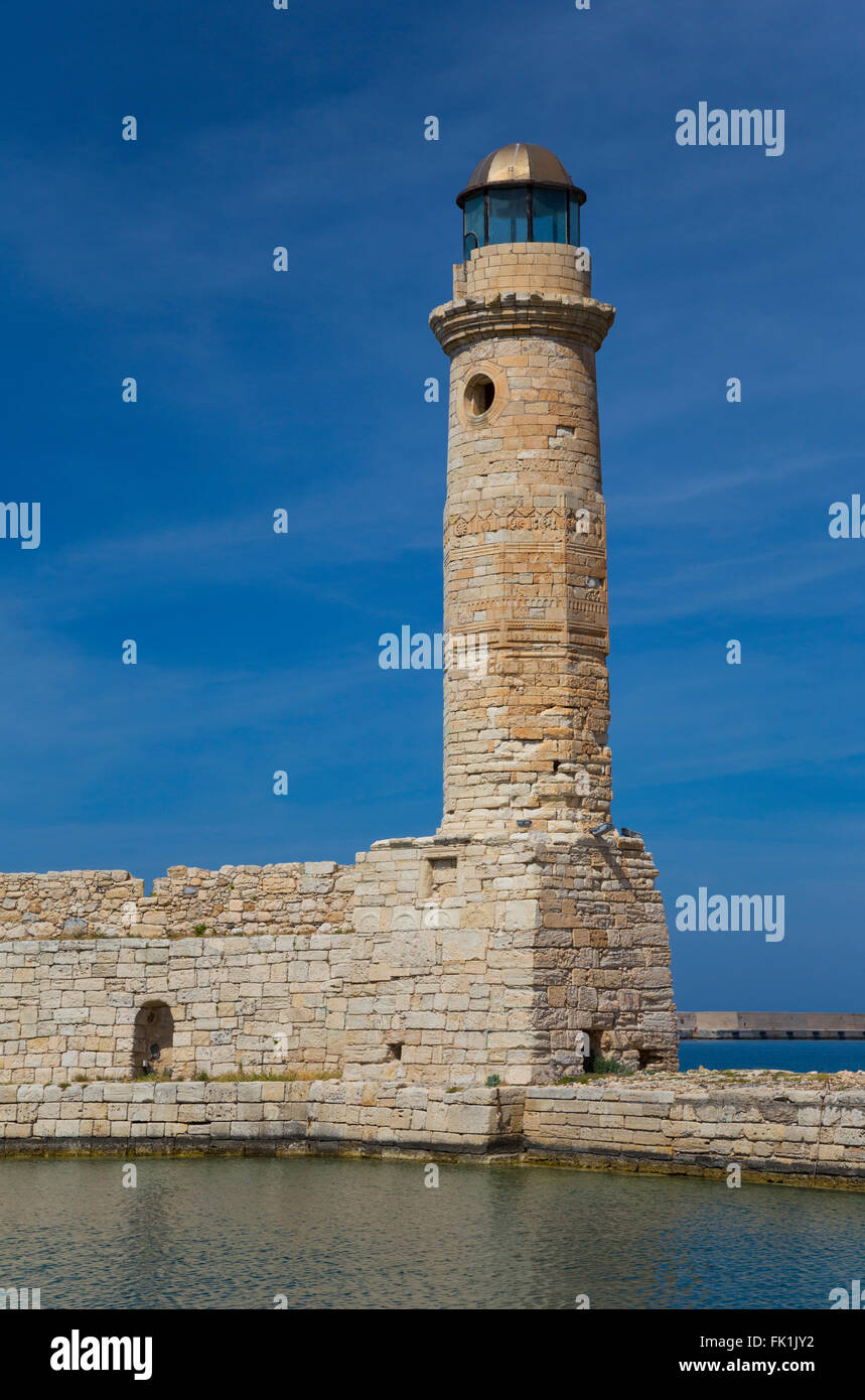 Il faro del porto veneziano di Rethymnon, Creta, Grecia Foto Stock