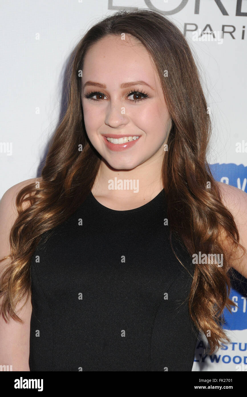 Universal City, CA, Stati Uniti d'America. Mar 5, 2016. 5 Marzo 2016 - CITTÀ UNIVERSALE, California - Hailey suola. Quindicesima Shane l'ispirazione di gala tenutosi presso l'Universal Studios Globe Theatre. Photo credit: Byron Purvis/AdMedia © Byron Purvis/AdMedia/ZUMA filo/Alamy Live News Foto Stock