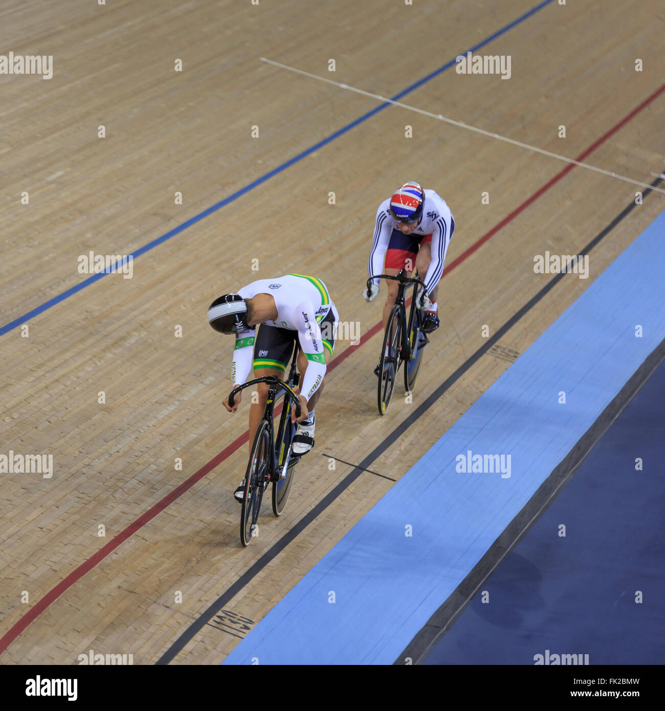 Londra, UK, 5 marzo 2016. UCI 2016 via del Campionato del Mondo di Ciclismo. La Gran Bretagna è Jason Kenny rivendicato la medaglia d'oro in uomini individuale Sprint; battendo Australia Matthew Glaetzer 2-1 nel migliore dei tre finali. Jason Kenny è il regnante campione olimpico nella disciplina e riacquista la maglia iridata del suo ultimo ha vinto nel 2013. Credito: Clive Jones/Alamy Live News Foto Stock