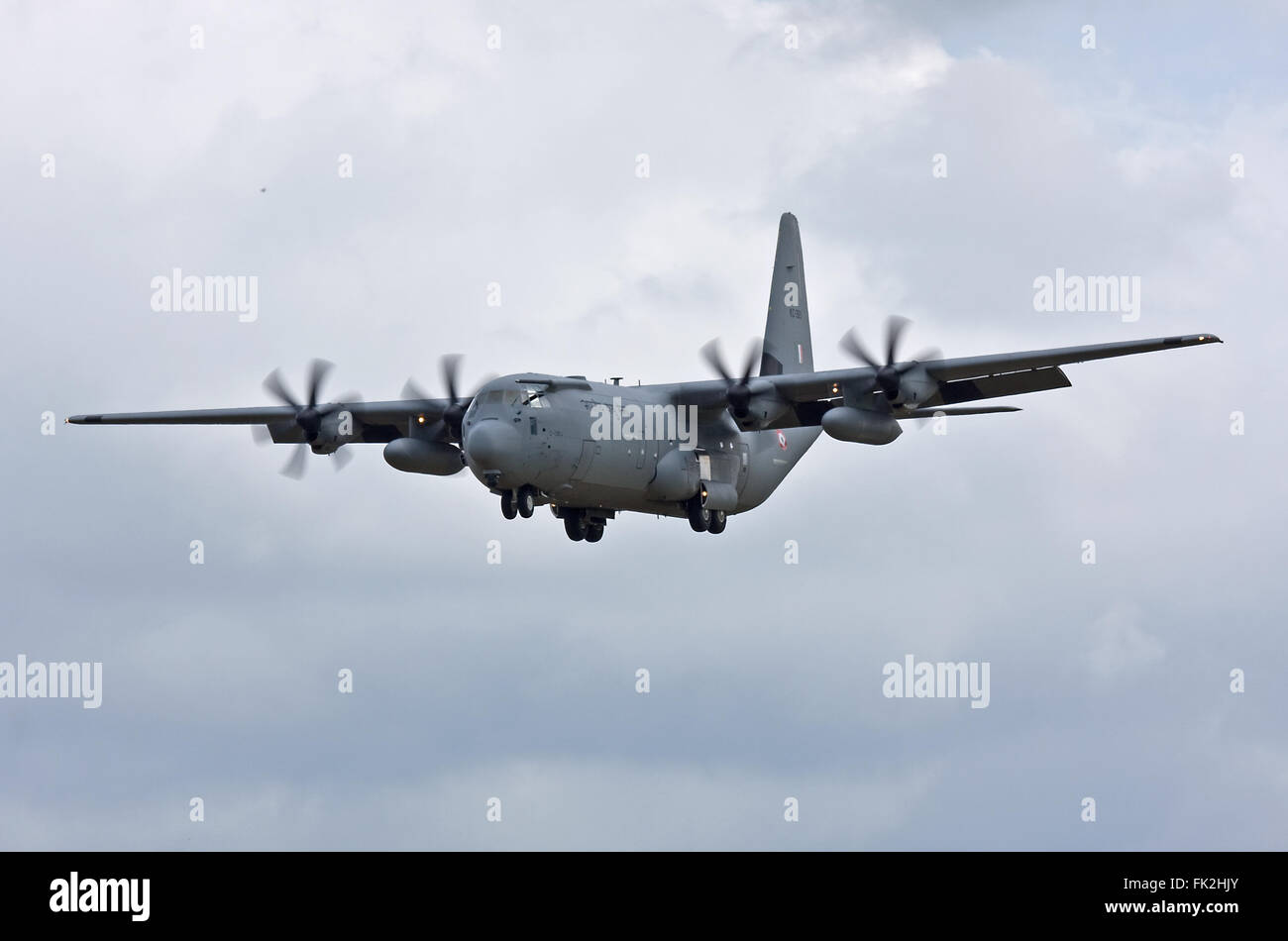 Forza aerea indiana C-130J in atterraggio a RAF Coningsby. Foto Stock