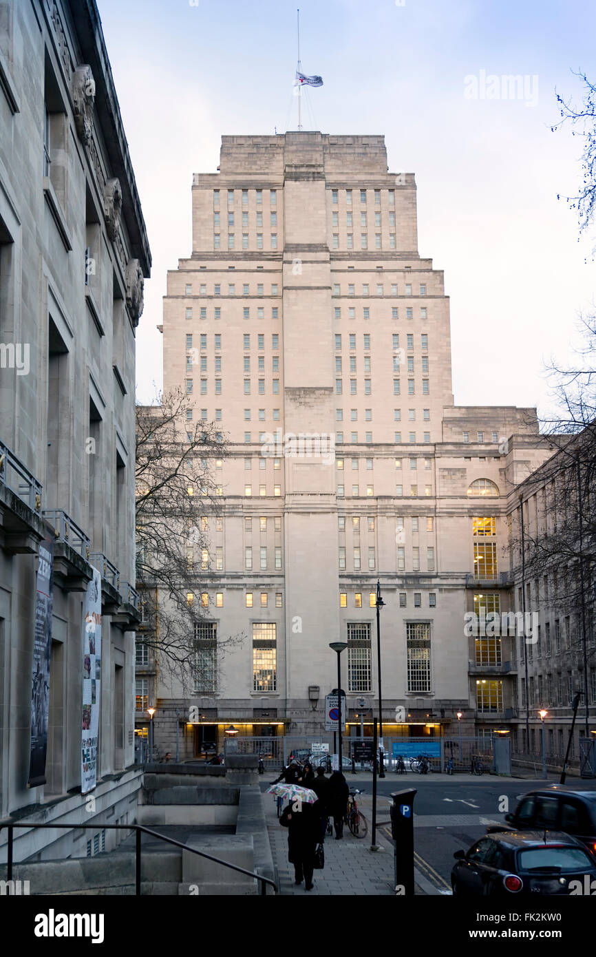 L'Art Deco Senate House edificio, sede amministrativa dell'Università di Londra e la fonte di ispirazione per Orwell il Ministero della verità nel 1984 Foto Stock