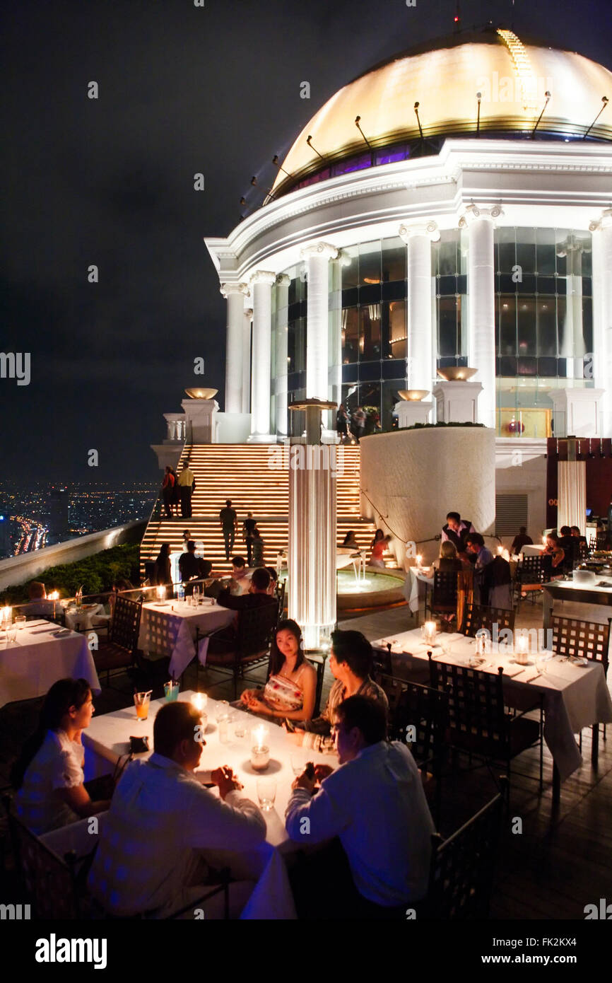 Sud Est Asia, Thailandia, Bangkok, bangrak distretto, Lebua at State Tower hotel 63a pavimento, il ristorante scirocco e sky bar Foto Stock