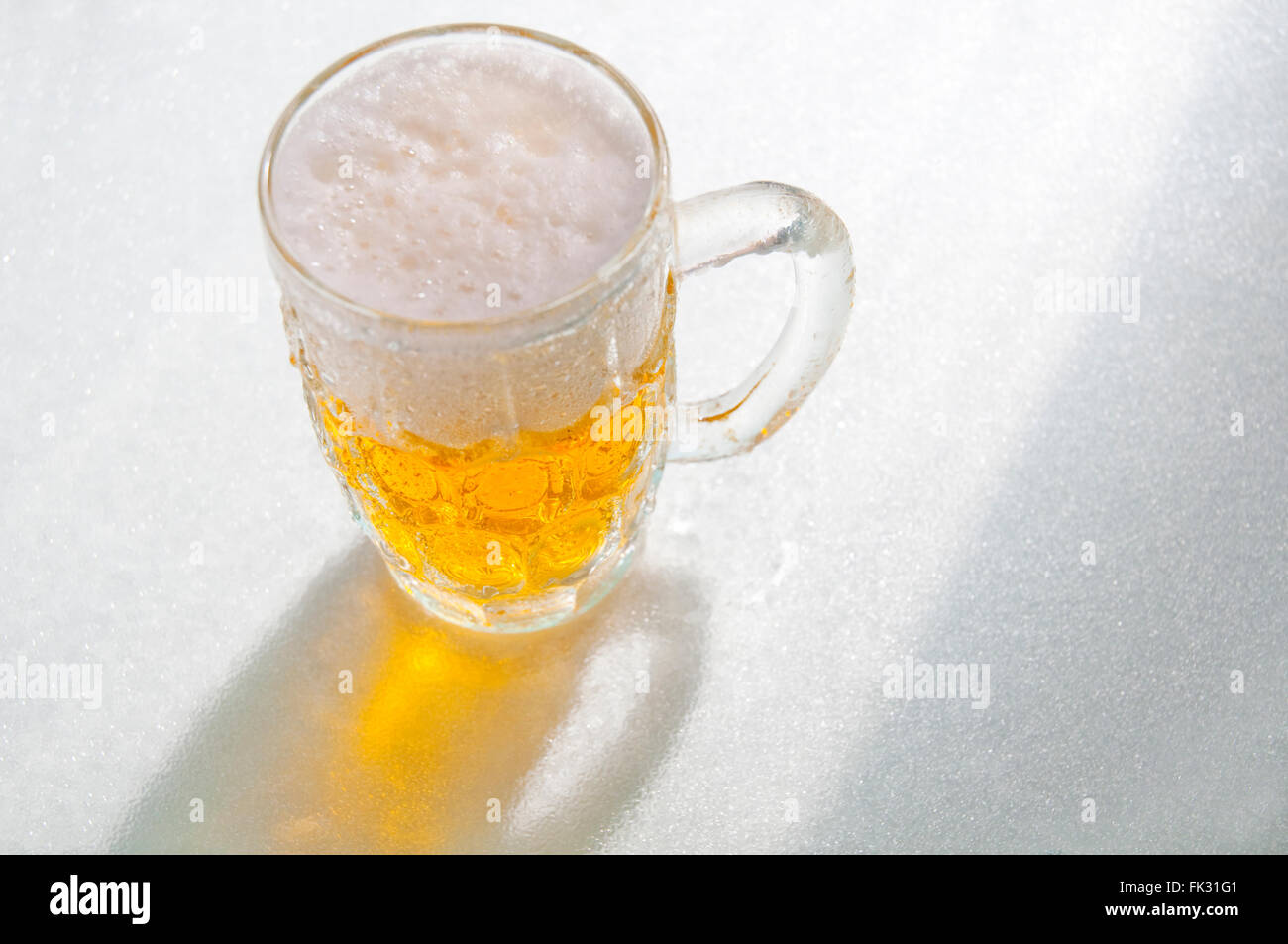 Bicchiere di birra fredda. Foto Stock