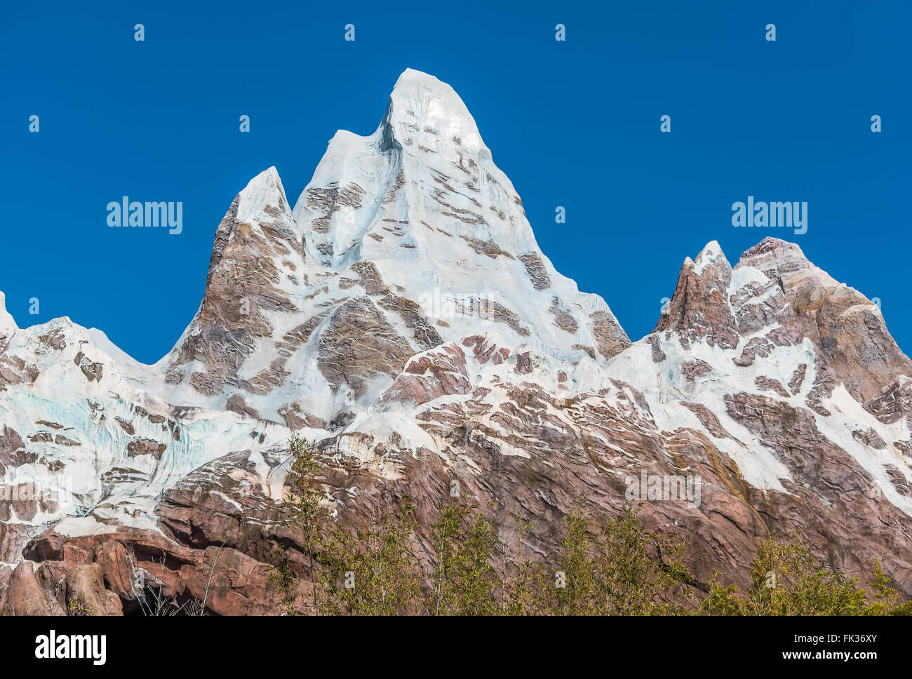 Montagna artificiale con la neve Foto Stock