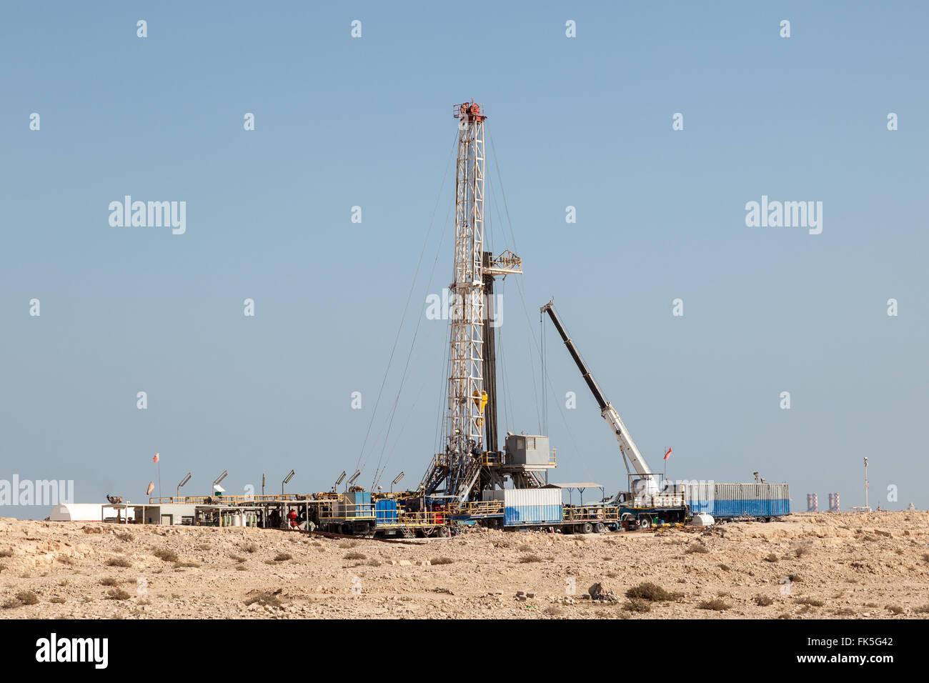 Impianti petrolchimici nel deserto Foto Stock