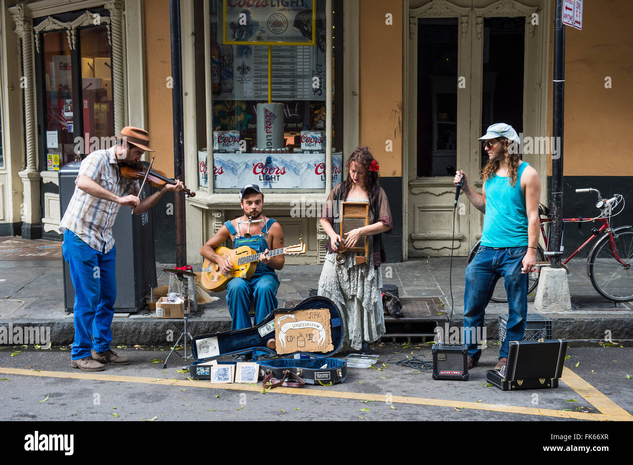 Musicisti di strada del Quartiere Francese, New Orleans, Louisiana, Stati Uniti d'America, America del Nord Foto Stock