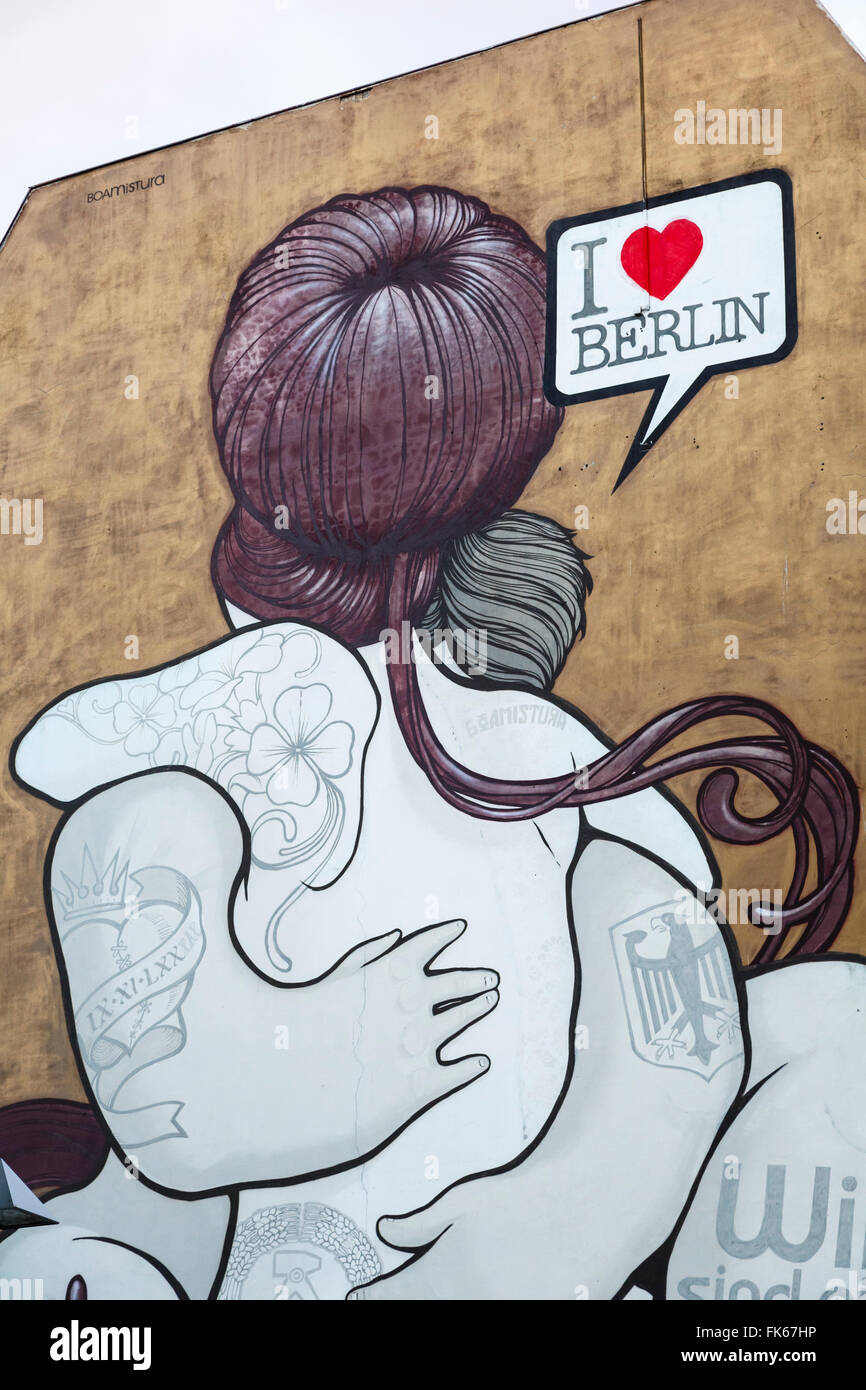 Graffiti su un muro, Friedrichshain di Berlino, Germania, Europa Foto Stock