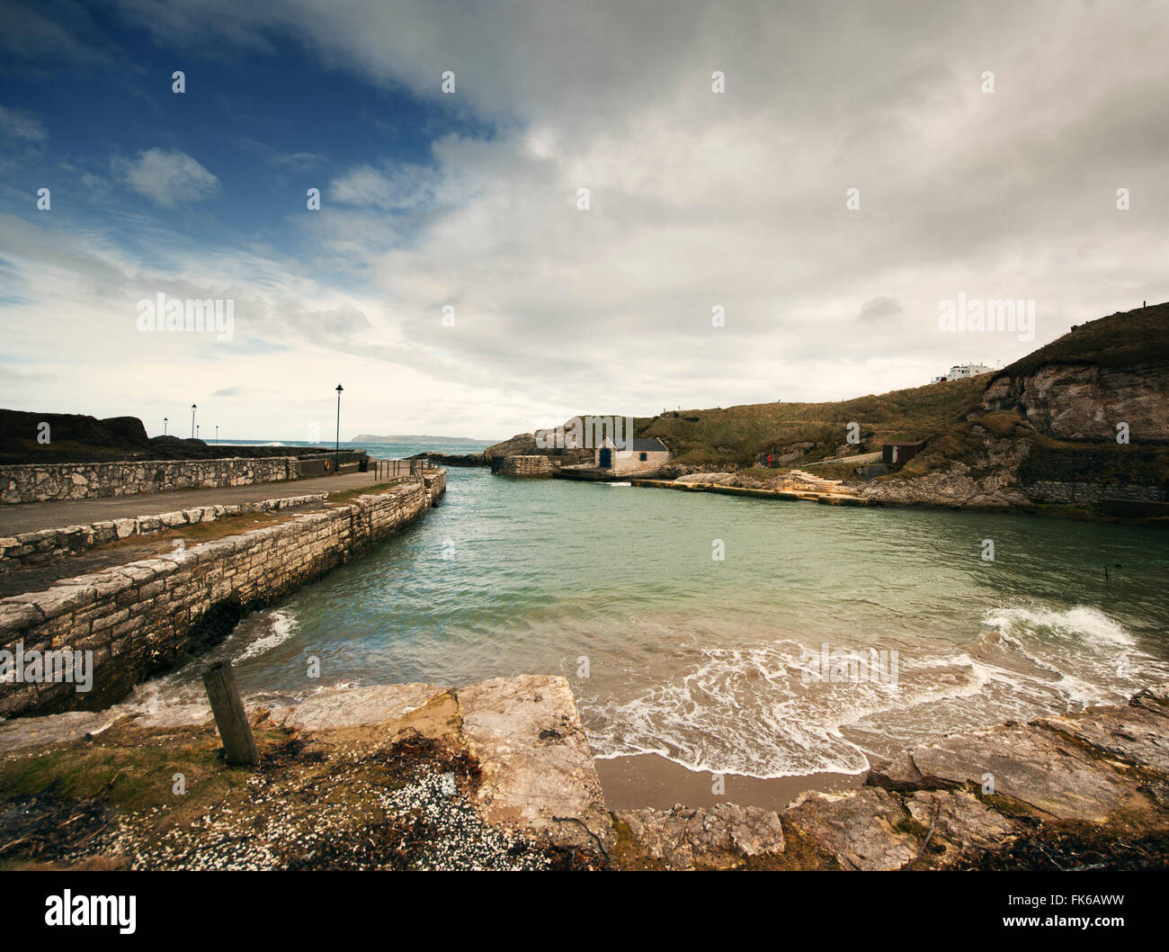 Ballintoy Harbour, dove alcuni del gioco di Troni è stata filmata, Co. Antrim, Irlanda del Nord, Regno Unito, Europa Foto Stock
