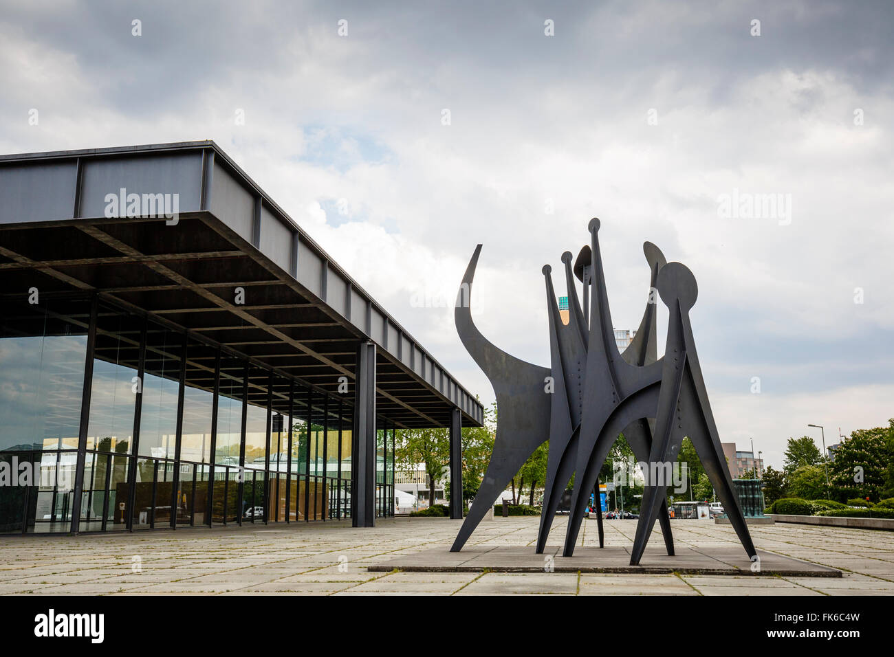 La Neue Nationalgalerie (Nuova Galleria Nazionale) al Kulturforum, nel quartiere Mitte di Berlino, Germania, Europa Foto Stock