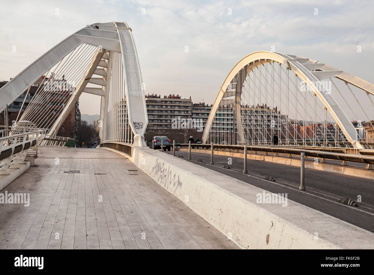 Puente Calatrava o Bac de Roda, da Santiago Calatrava. Barcellona. Foto Stock
