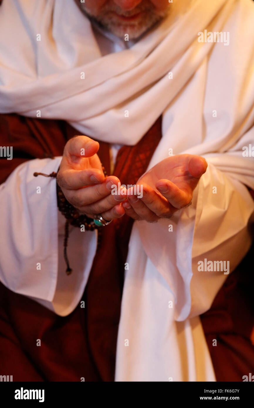 Sufi Naqshbandi pregando, Nandy, Seine-et-Marne, Francia, Europa Foto Stock