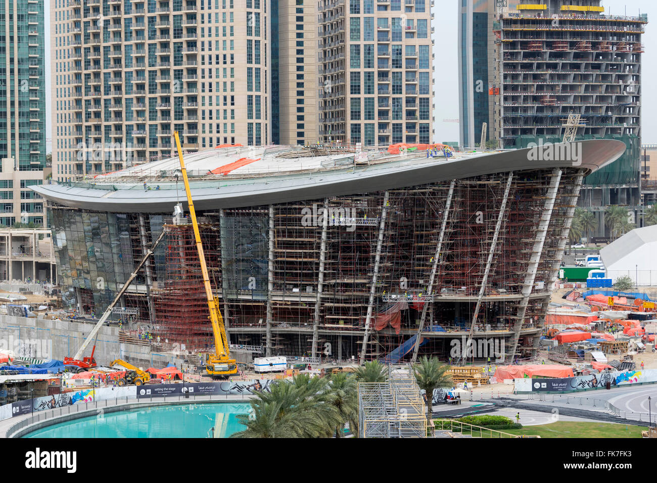 Sito in costruzione della nuova Opera House nel centro cittadino di Dubai Emirati Arabi Uniti Foto Stock