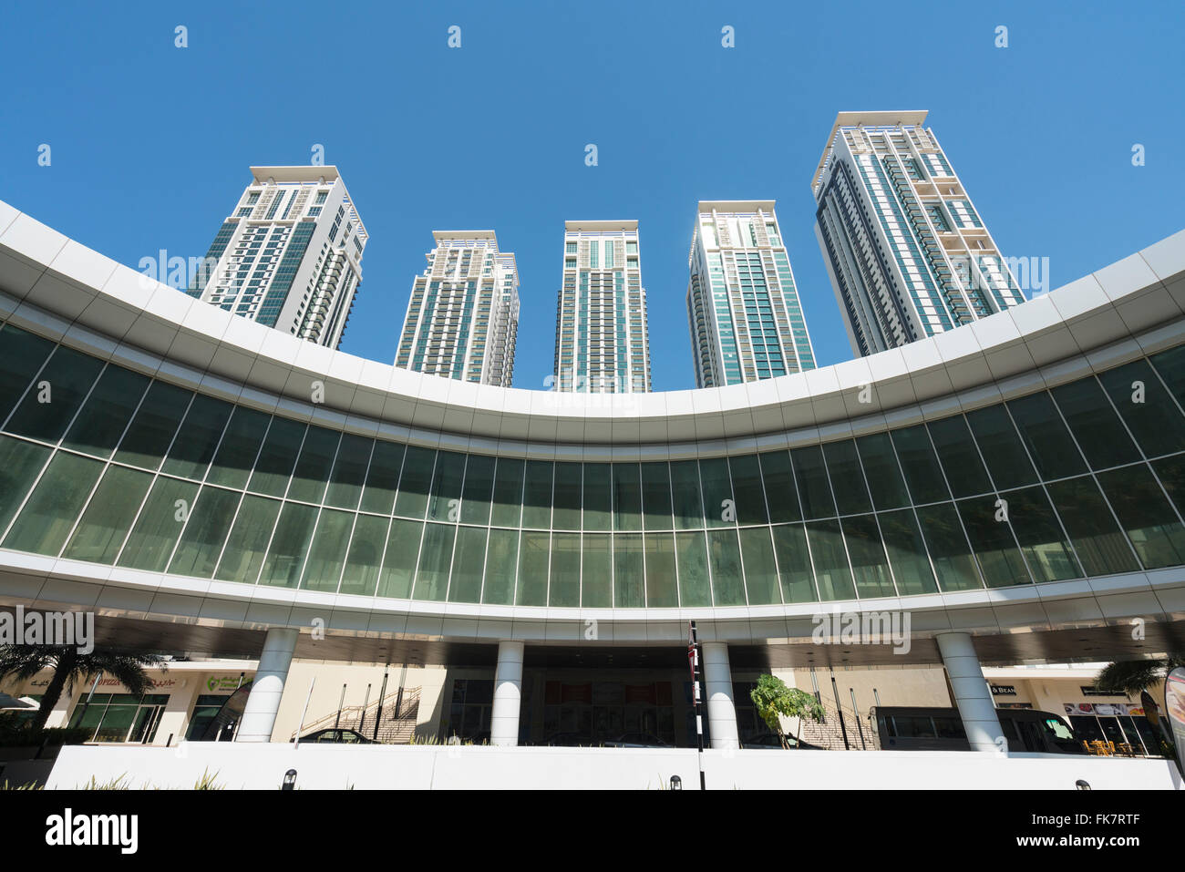 Nuova Marina Square residenziale e sviluppo Retail su Al Reem Island in Abu Dhabi Emirati Arabi Uniti Foto Stock