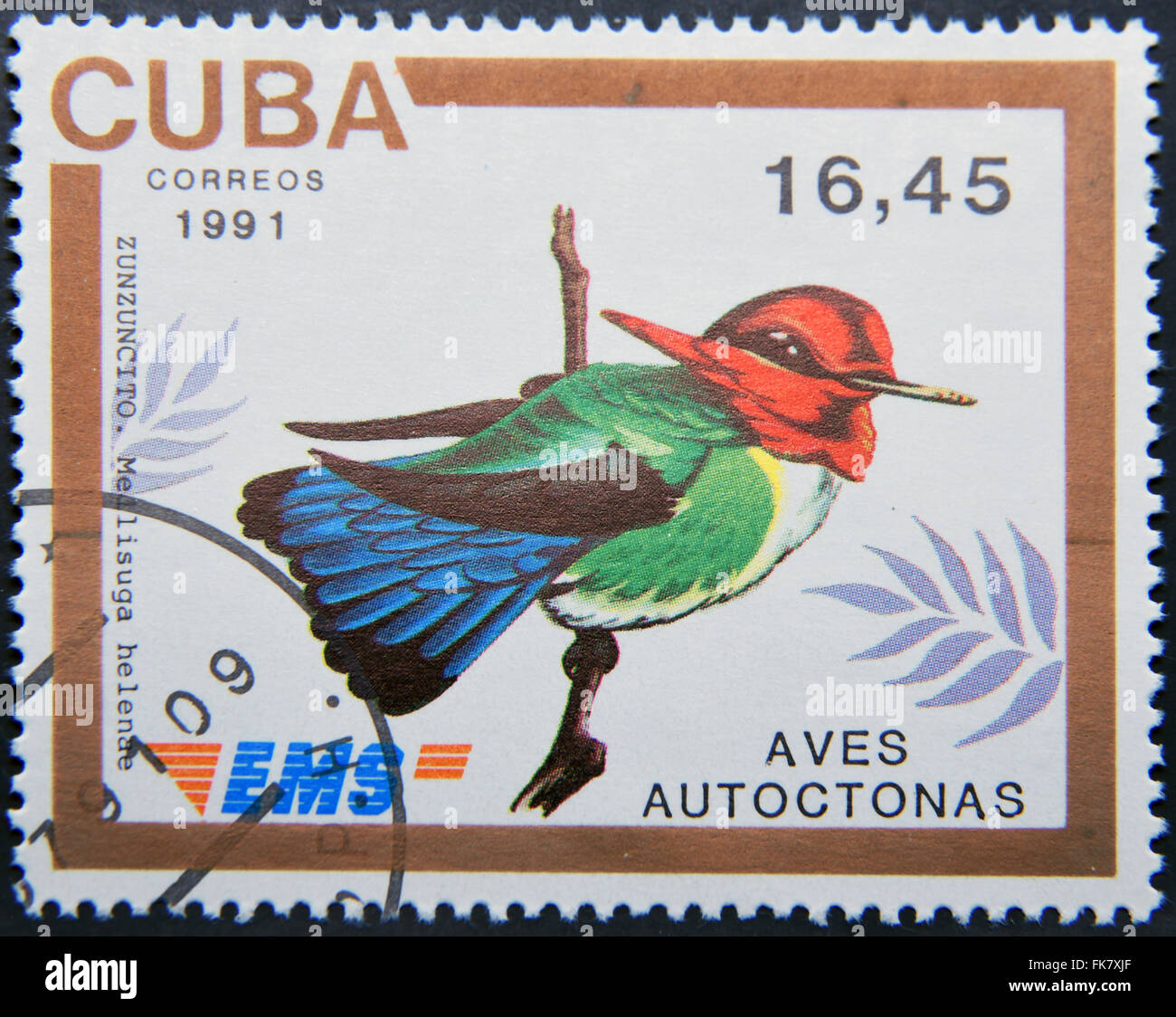 CUBA - circa 1991: un timbro stampato in Cuba dedicata a uccelli nativi, mostra zunzuncito (Mellisuga helenae), circa 1991 Foto Stock