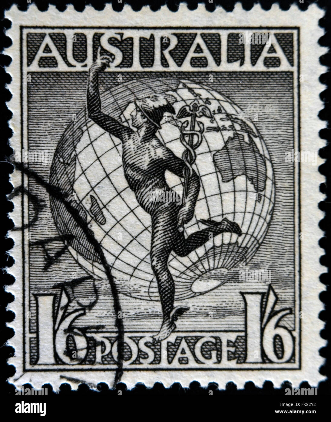 AUSTRALIA-CIRCA 1949: un timbro stampato in Australia, mostra Hermes e in tutto il mondo, circa 1949 Foto Stock