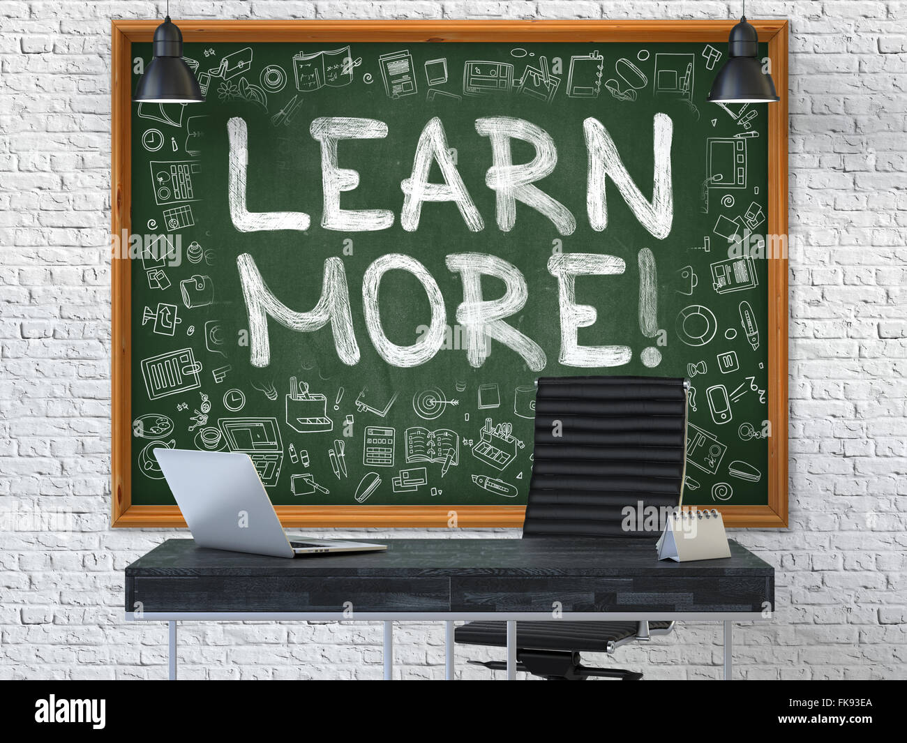 Per saperne di più sulla lavagna in ufficio. Foto Stock