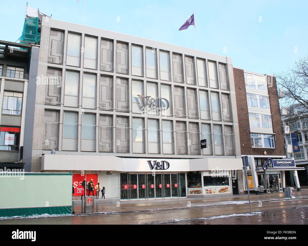 V&D department store (Vroom & Dreesmann") sul Grote Markt square, Groningen, Paesi Bassi. Banktruptcy nel febbraio 2016 Foto Stock