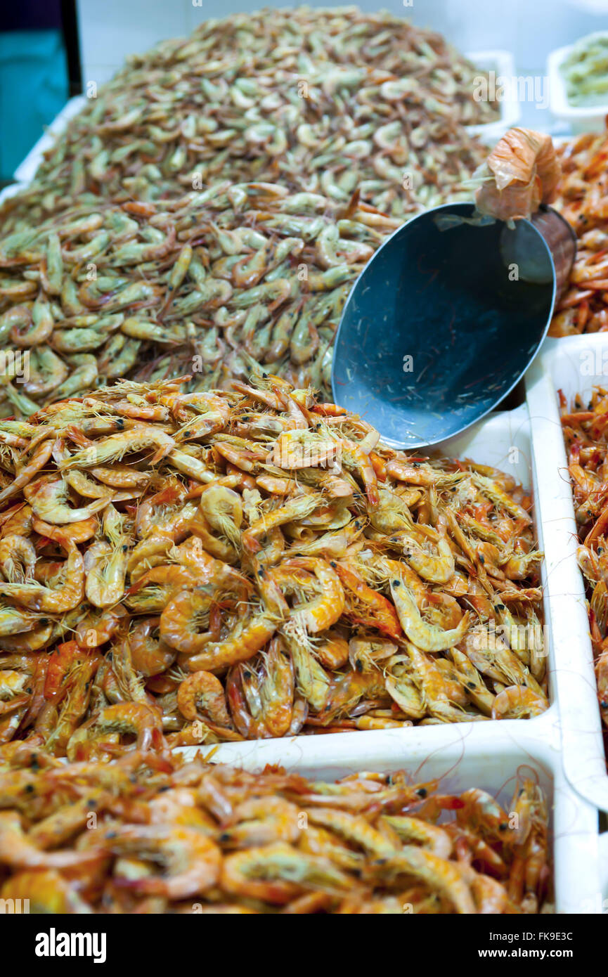 Gamberi secchi vendita al mercato di Manaus - AM Foto Stock