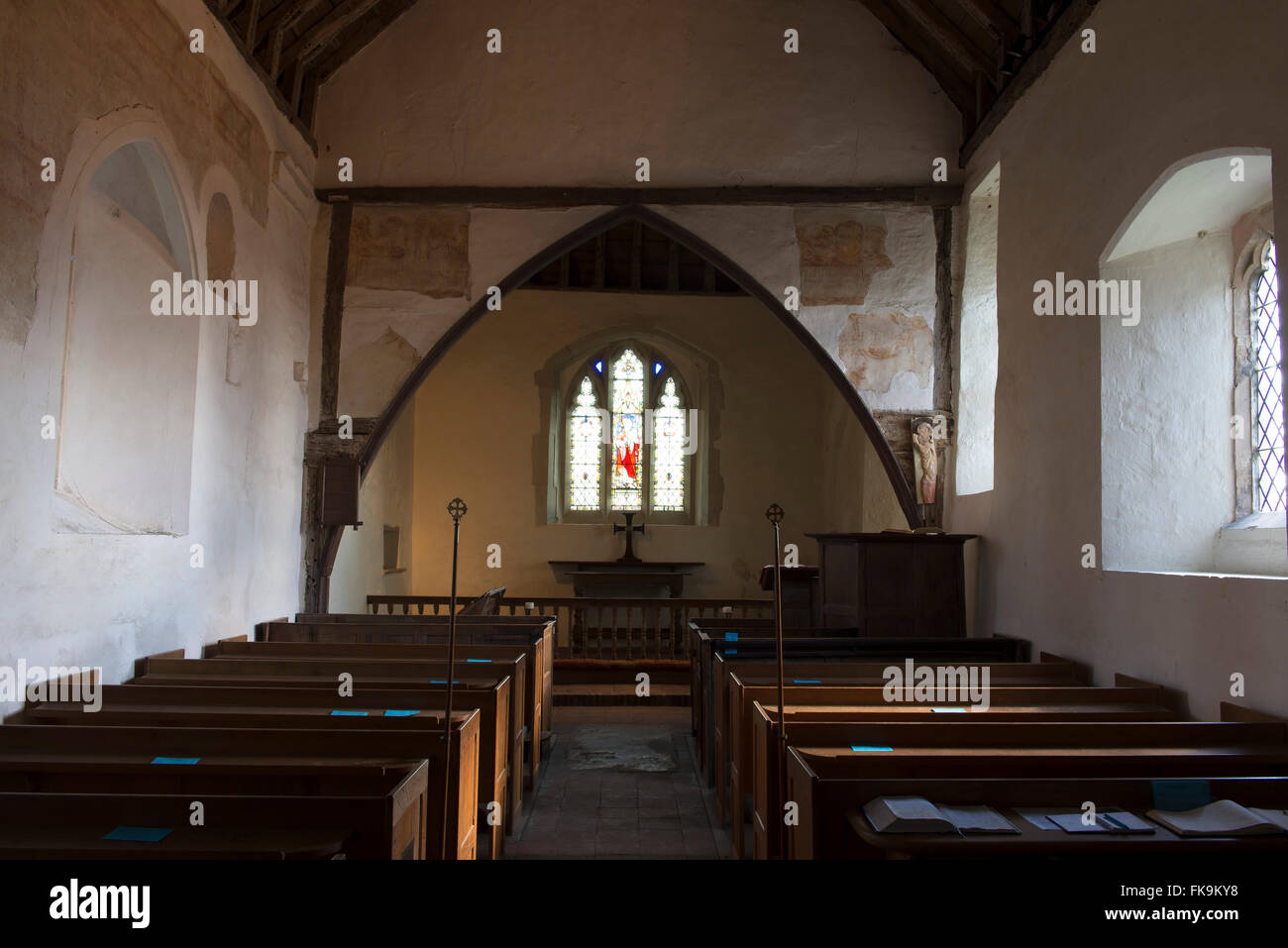 L'interno del sassone chiesa di San Pietro, Southease, East Sussex, England, Regno Unito Foto Stock