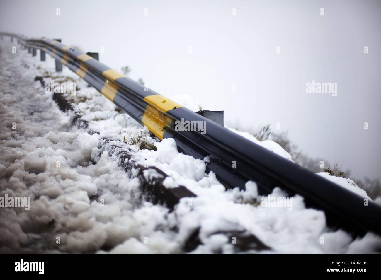 Neve in Urubici - Guard Rail Road SC - 439 Church Hill City Urubici Foto Stock
