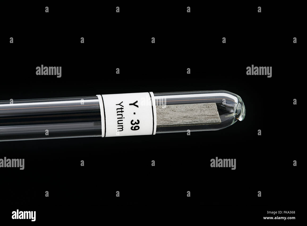 Ittrio, elemento chimico, un metallo di terre rare, numero atomico 39, simbolo Y Foto Stock