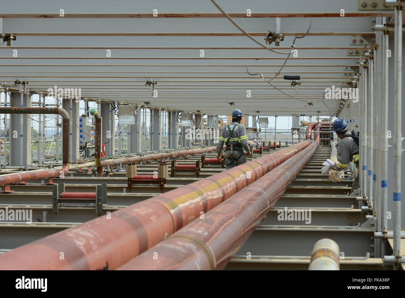Struttura in tubo di lavori di costruzione di unità di fertilizzante di azoto - Petrobras Foto Stock