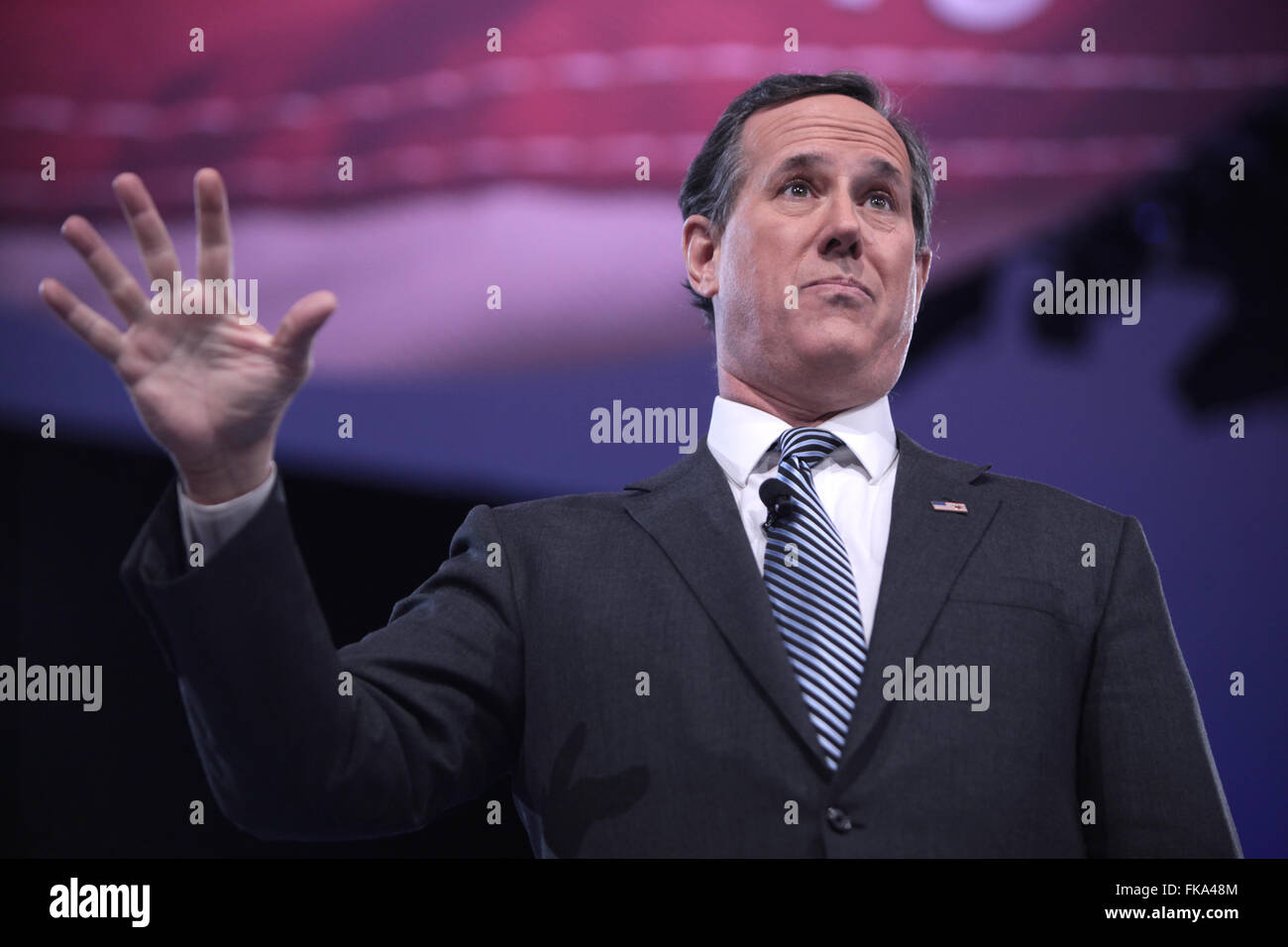 Ex U.S. Il senatore Rick Santorum della Pennsylvania indirizzi annuali di conservatore americano Unione CPAC conferenza presso il Porto Nazionale Marzo 3, 2016 in Oxon Hill, Maryland. Foto Stock