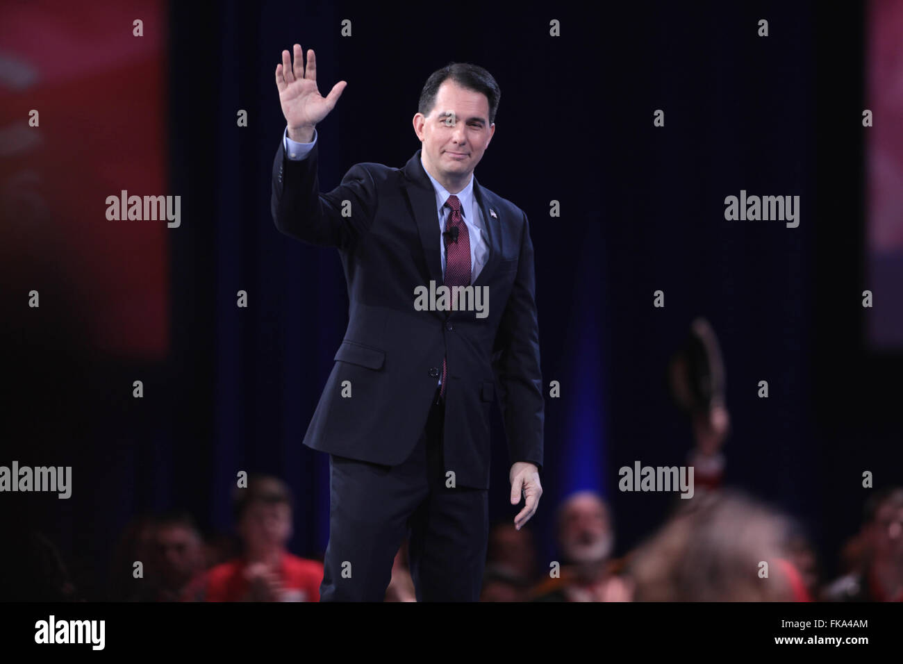 Wisconsin governatore Scott Walker indirizzo annuale conservatore americano Unione CPAC conferenza presso il Porto Nazionale Marzo 3, 2016 in Oxon Hill, Maryland. Foto Stock