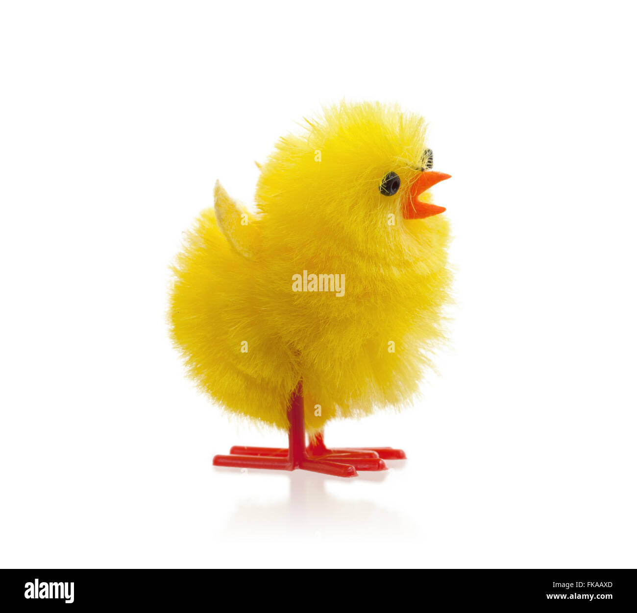 Unico pulcino di pasqua, isolato su sfondo bianco Foto Stock