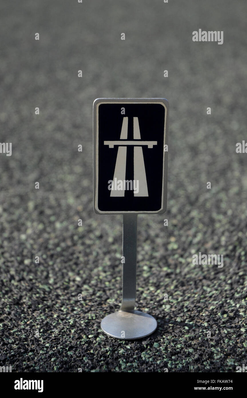 Autostrada, simbolo di indicazione segno, il traffico stradale, autostrada Autostrada finale Foto Stock
