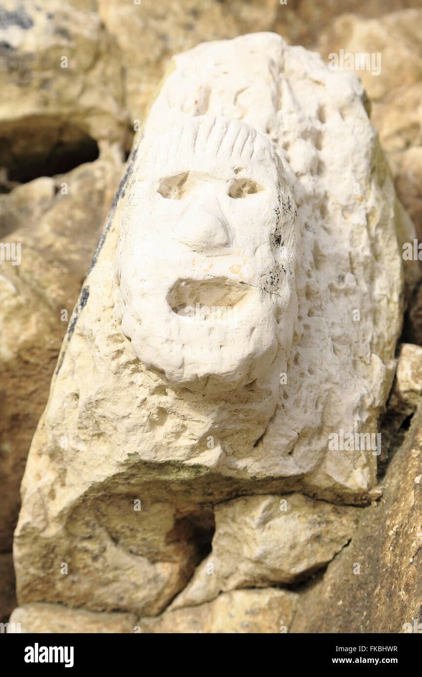 Testa scolpita nella roccia a Seaford, East Sussex, Inghilterra Foto Stock