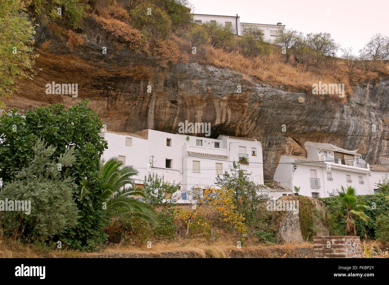 Tipico paesaggio, a Setenil de las Bodegas, Cadice provincia, regione dell'Andalusia, Spagna, Europa Foto Stock