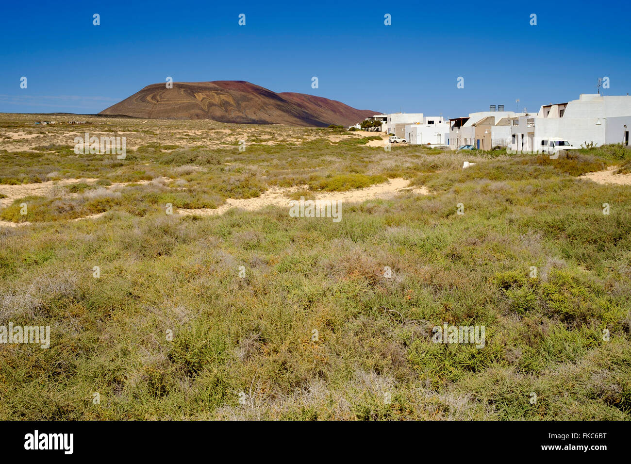 Vista dal campeggio a La Graciosa vicino a Caleta de Sebo,isole Canarie. La Graciosa, Lanzarote, Spagna,l'Europa. Foto Stock