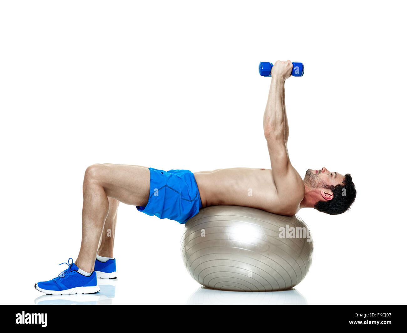 Un uomo caucasico esercizio esercizi fitness isolati su sfondo bianco Foto Stock