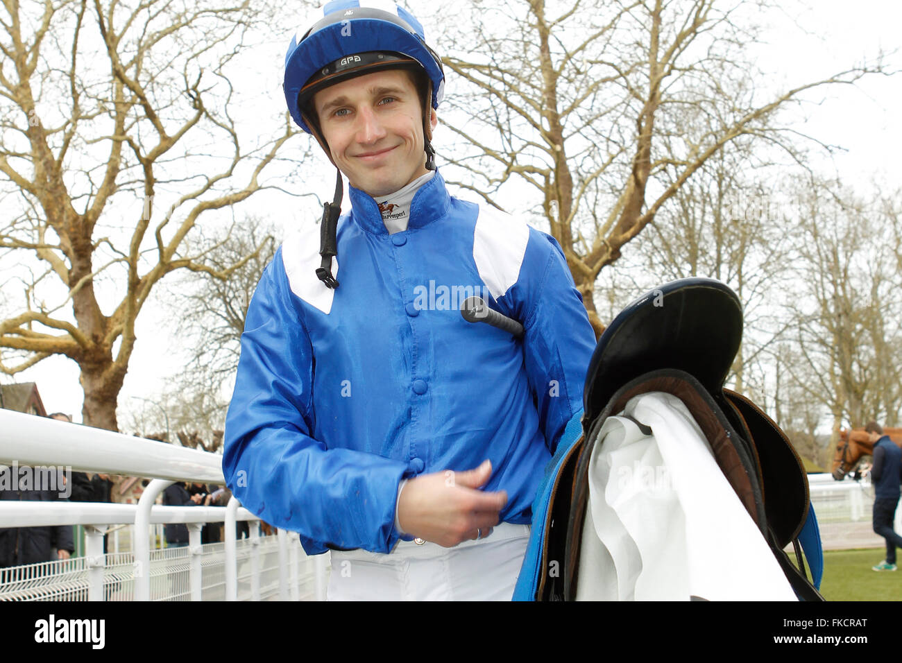 Deauville, Francia. 08 Mar, 2016. Gara 1, Prix de Bacqueville. Vincitore Mutarakem con jockey Aurelien Lemaitre ha credito: Azione Sport Plus/Alamy Live News Foto Stock