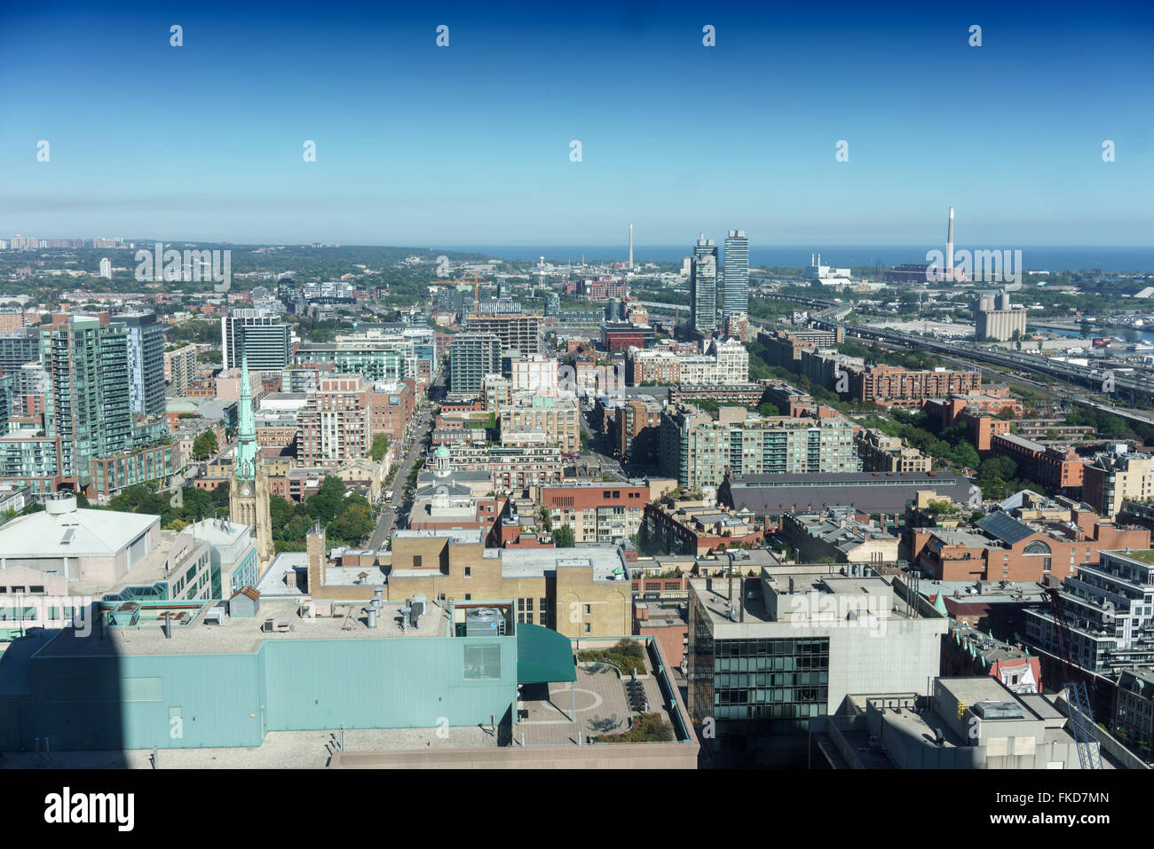 Vista in elevazione del paesaggio urbano durante il giorno, Toronto, Ontario, Canada Foto Stock