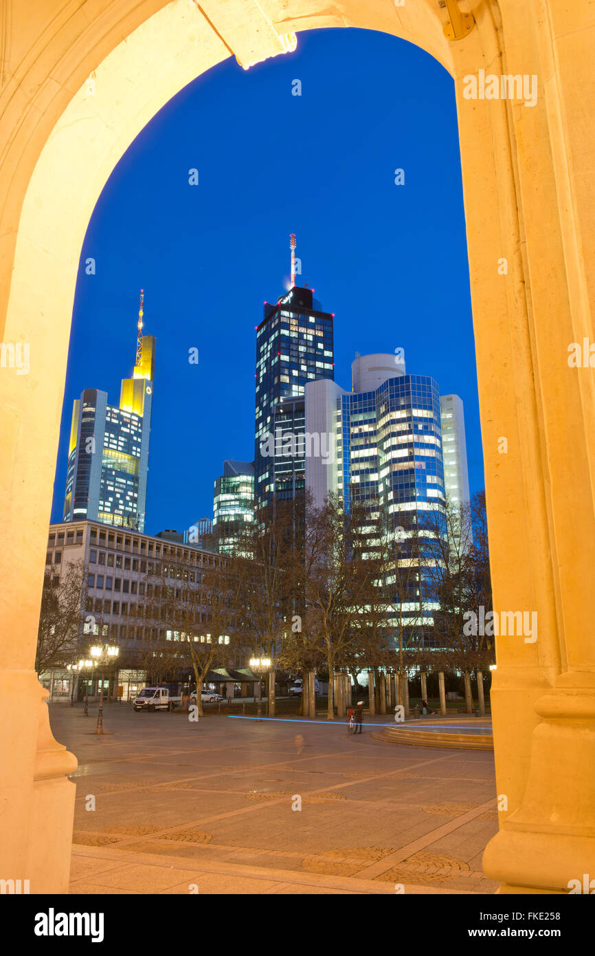 L'Europa, Germania, di Francoforte sul Meno, Opernplatz, Commerzbank, Hessische Landesbank,Torre principale Foto Stock