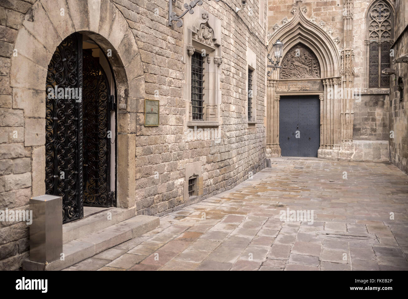 Casa dels Canonges e Portal de la Pietat della Cattedrale. Barcellona. Foto Stock