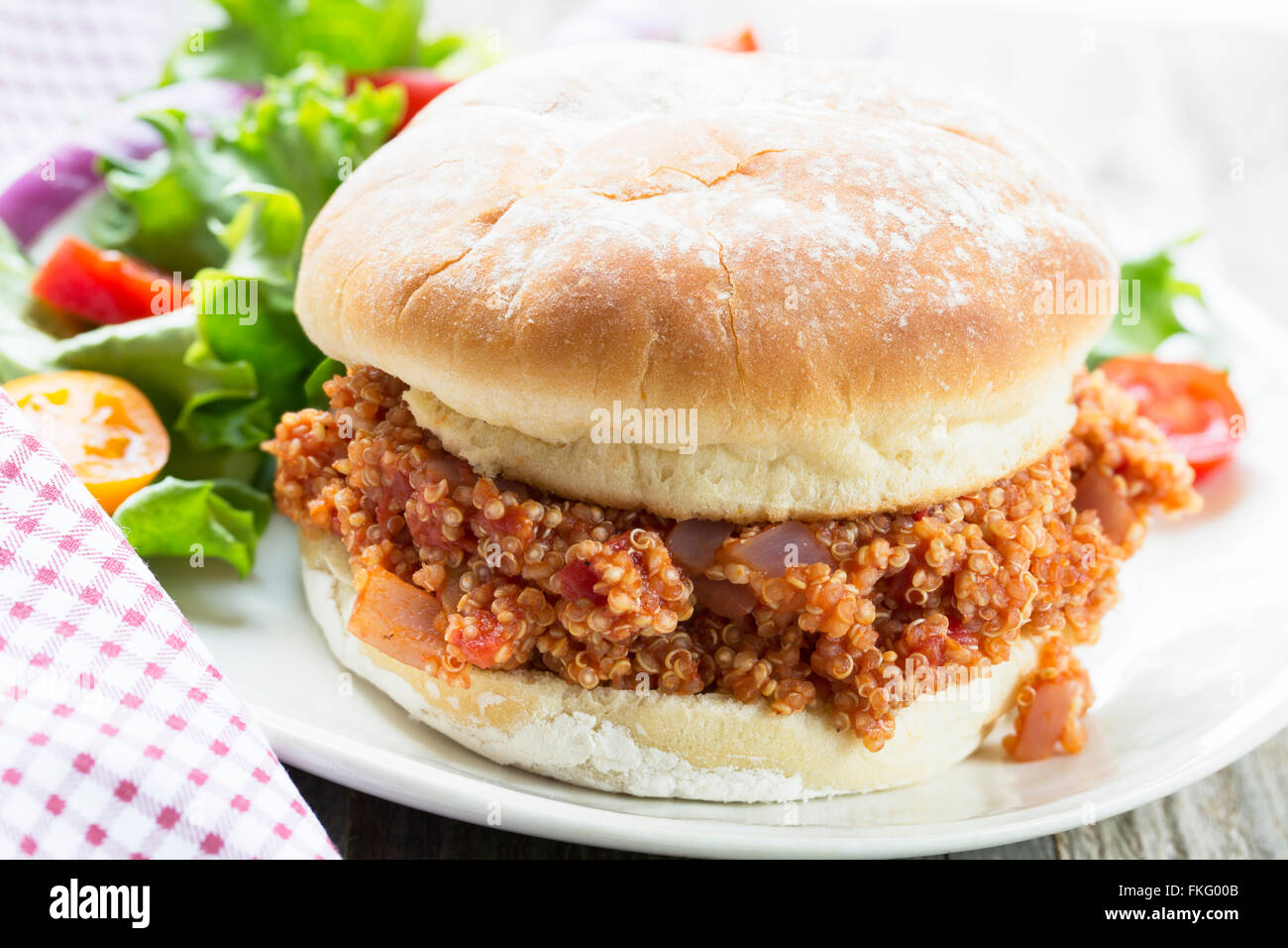 Vegano sano di quinoa sciatto joe, proprio come caotico come la versione di carne. Foto Stock