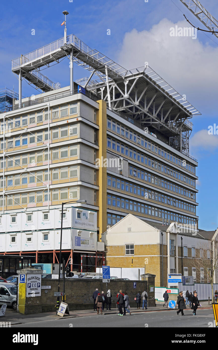 La nuova air ambulance eliporto al Kings College Hospital, Camberwell, Londra. Ora operativa (giugno 2017) Foto Stock