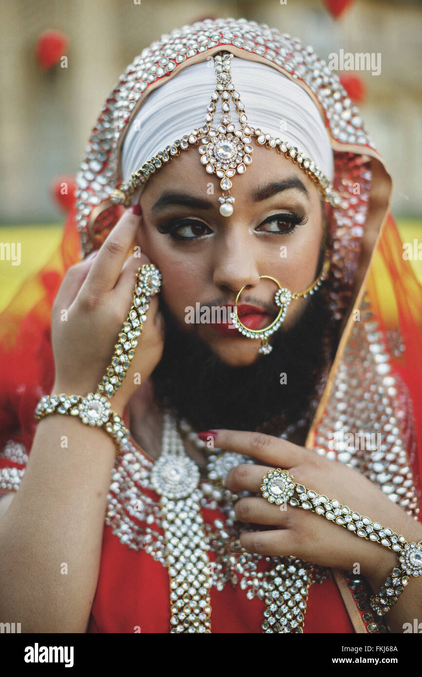 Harnaam Kaur, il barbuto Dame corpo attivista positivo. Foto Stock