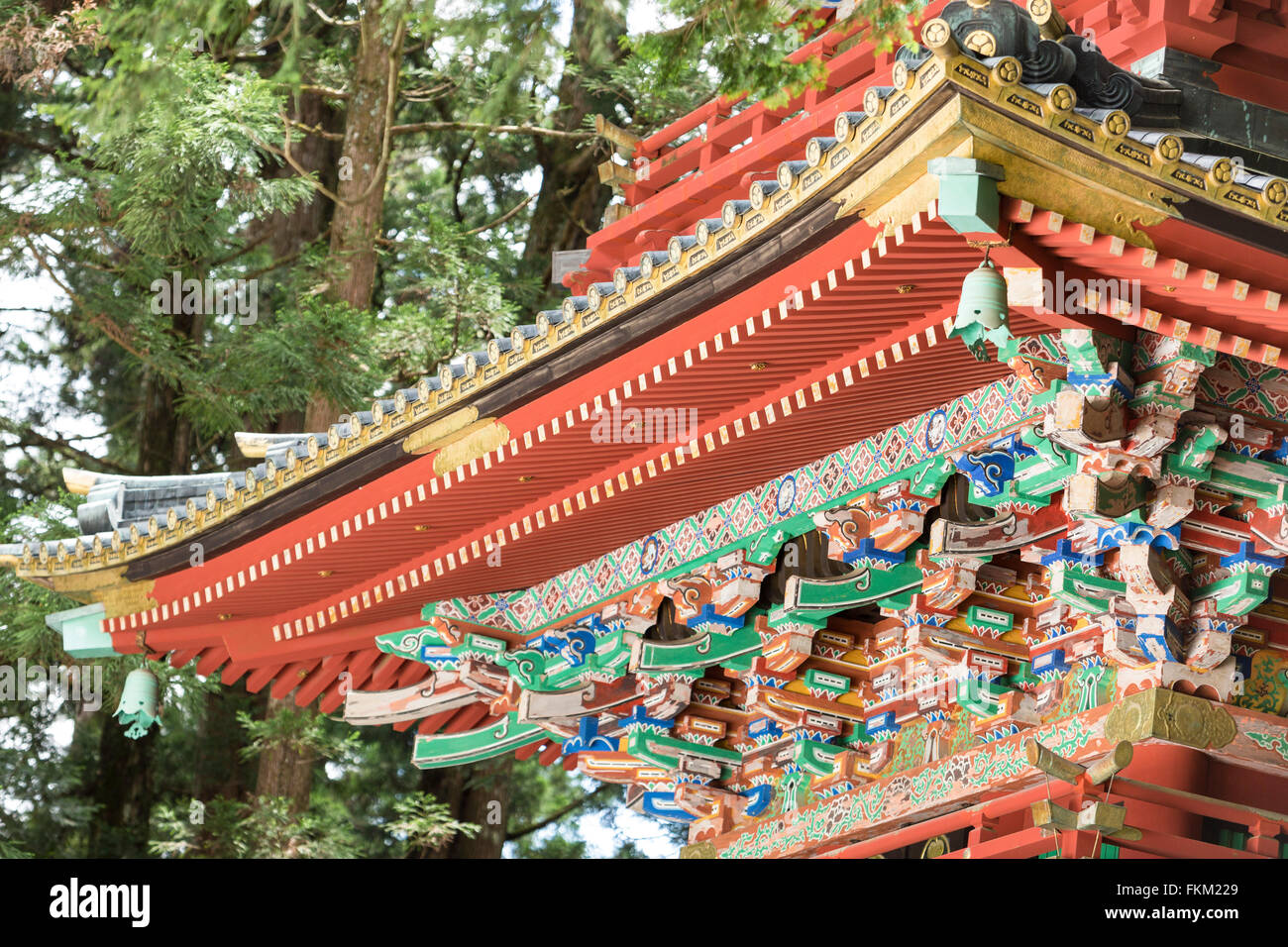 Dettaglio della pagoda a cinque piani al Santuario Toshogu, Nikkō, Prefettura di Tochigi, Giappone Foto Stock