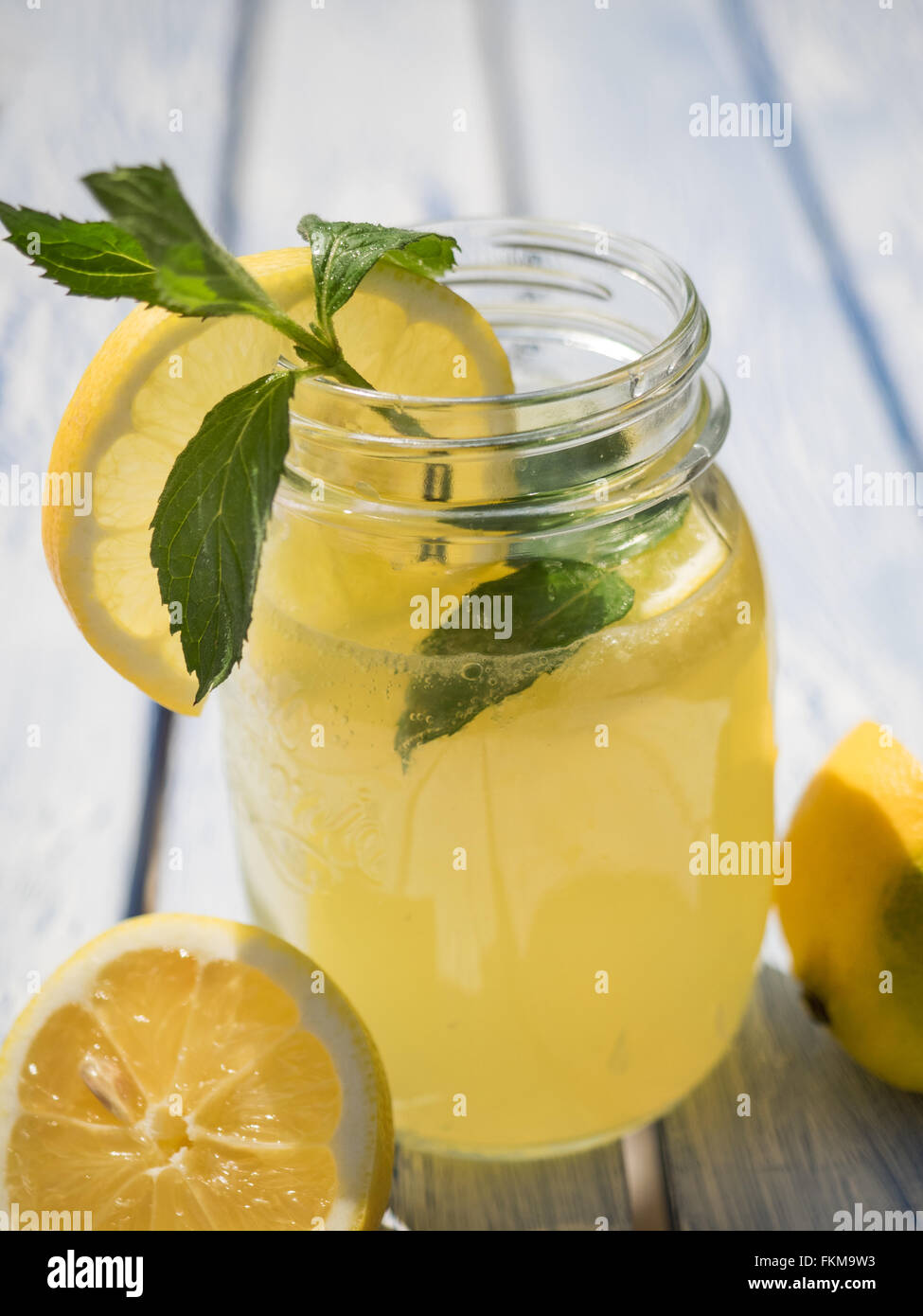 In casa limone Limonata Foto Stock